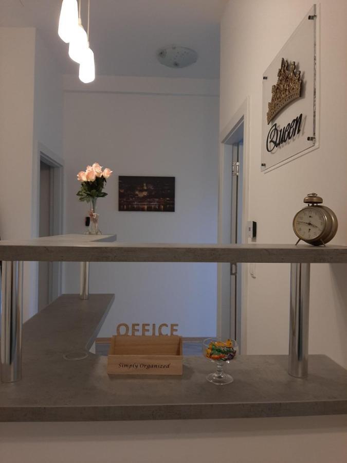 Apartment Queen Belgrade Extérieur photo